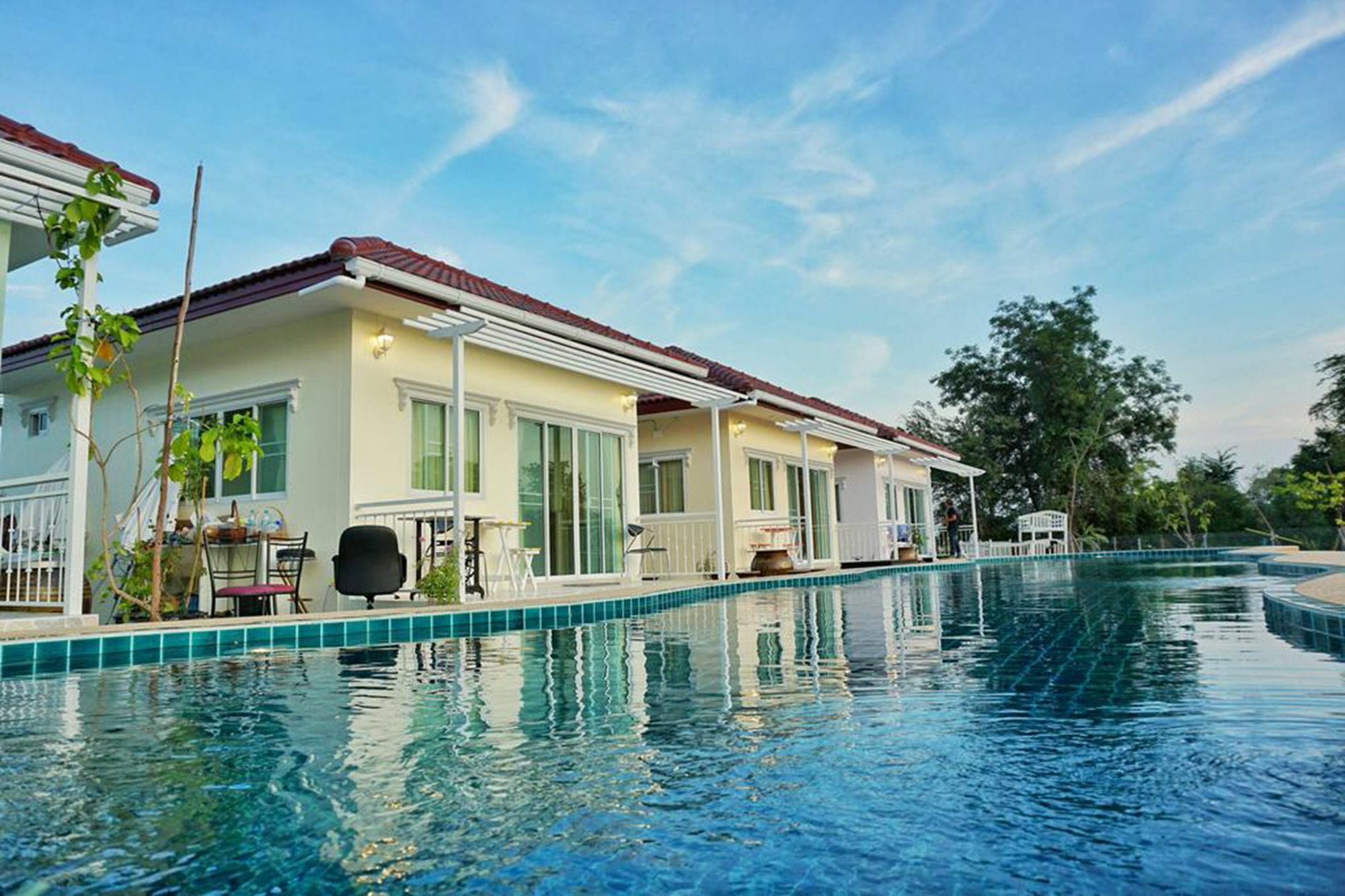 Sky And Water Resort Cha-am Exterior foto
